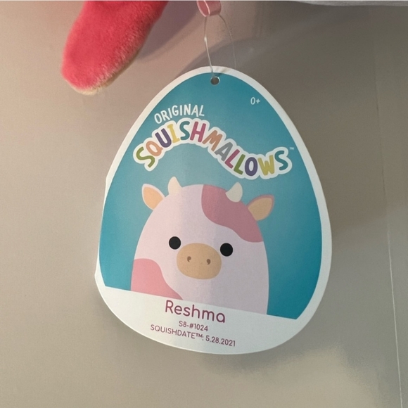🎉HP🎉 Squishmallows 8" Reshma the Cow - Picture 3 of 5